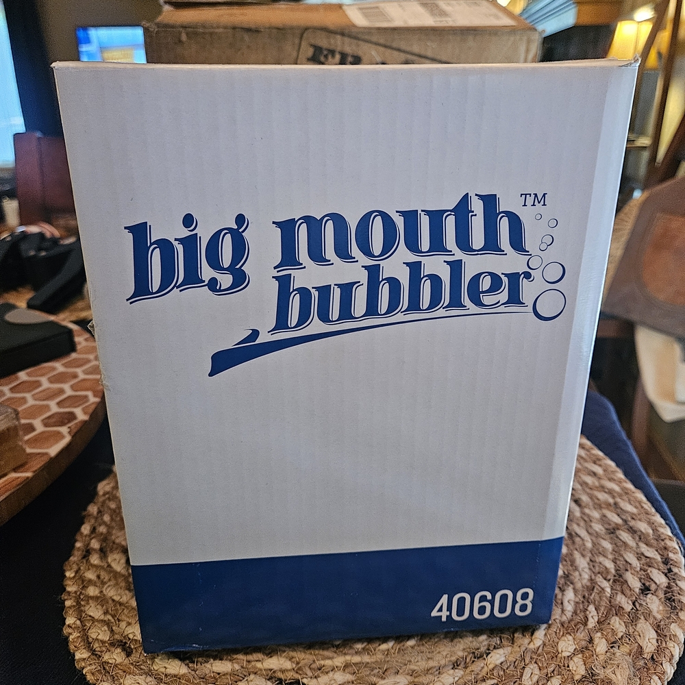 Big Mouth Bubbler Box in White and Blue